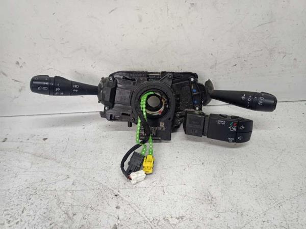 COMMODO RENAULT CLIO 4 - Vue 1